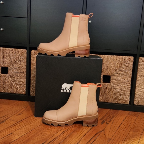 Sorel Joan Now Chelsea Boot Size 11 in Honest Beige, Gum - Picture 4 of 15